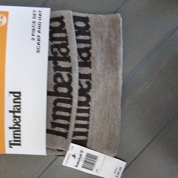 Timberland Men's Gray Logo Jacquard Reversible Scarf And Beanie -2 Piece… - Picture 5 of 9
